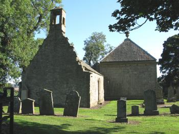 Aberuthven Churchyard
